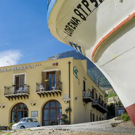 Cala Marina Hotel 3*