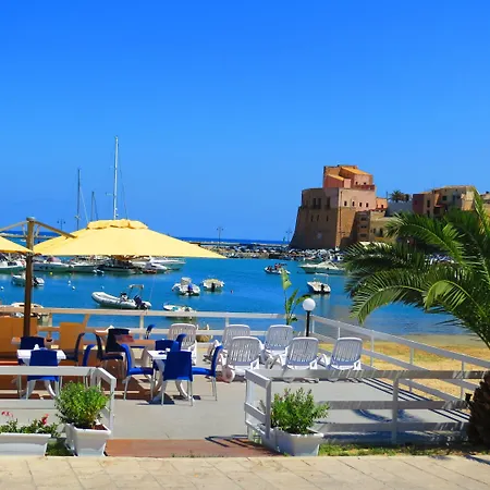 Cala Marina Hotel 3*