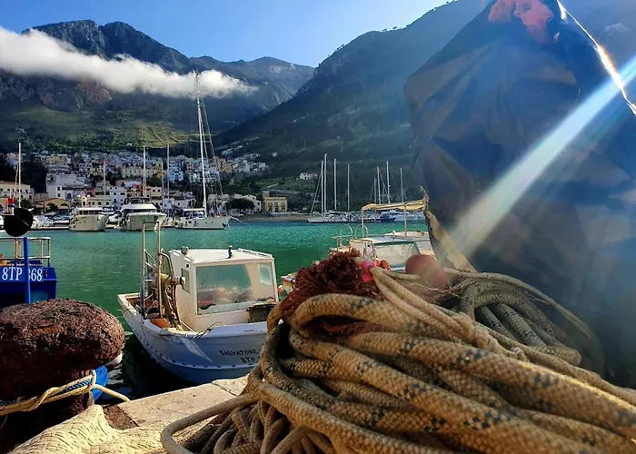 Cala Marina Hotel 3*