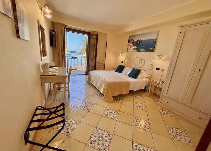 Hotel Cala Marina 3*