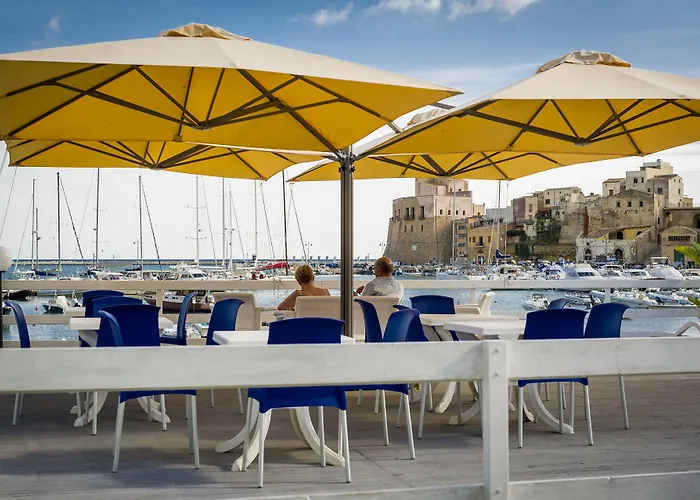 Cala Marina Hotel 3*