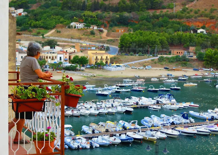 Cala Marina Hotel 3*